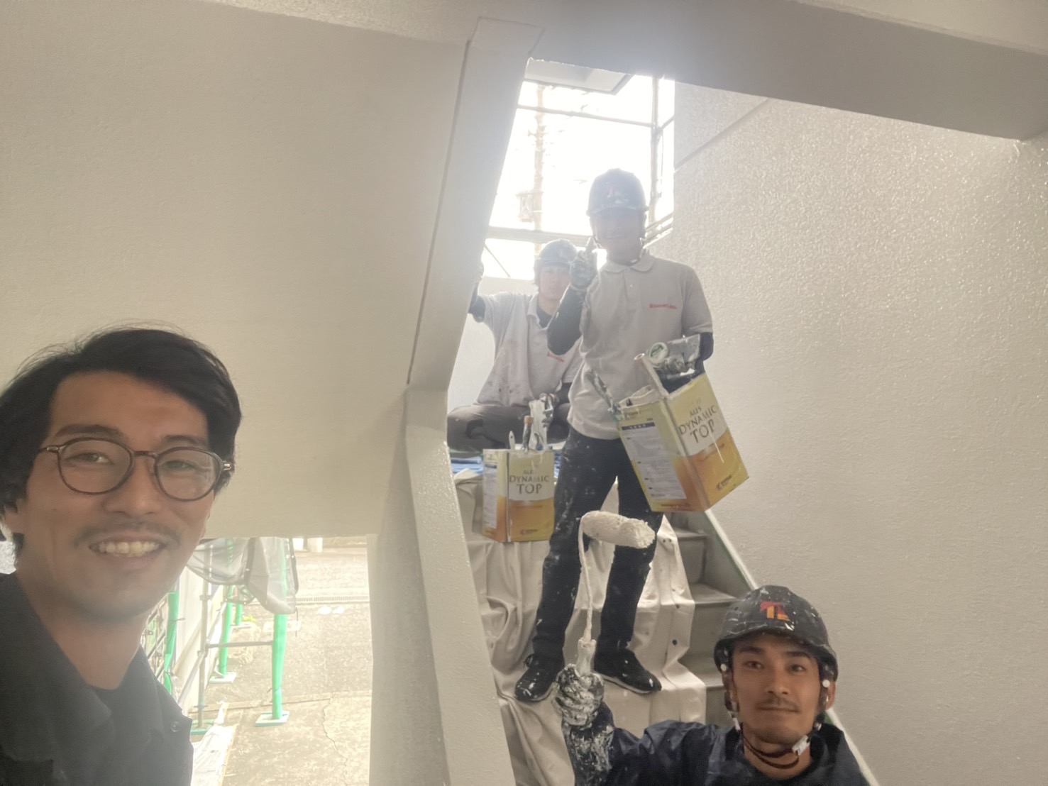 厚木市｜大規模改修工事レポート】ツートンデザイン塗装の真髄！ダイナミックトップで美しく仕上げます