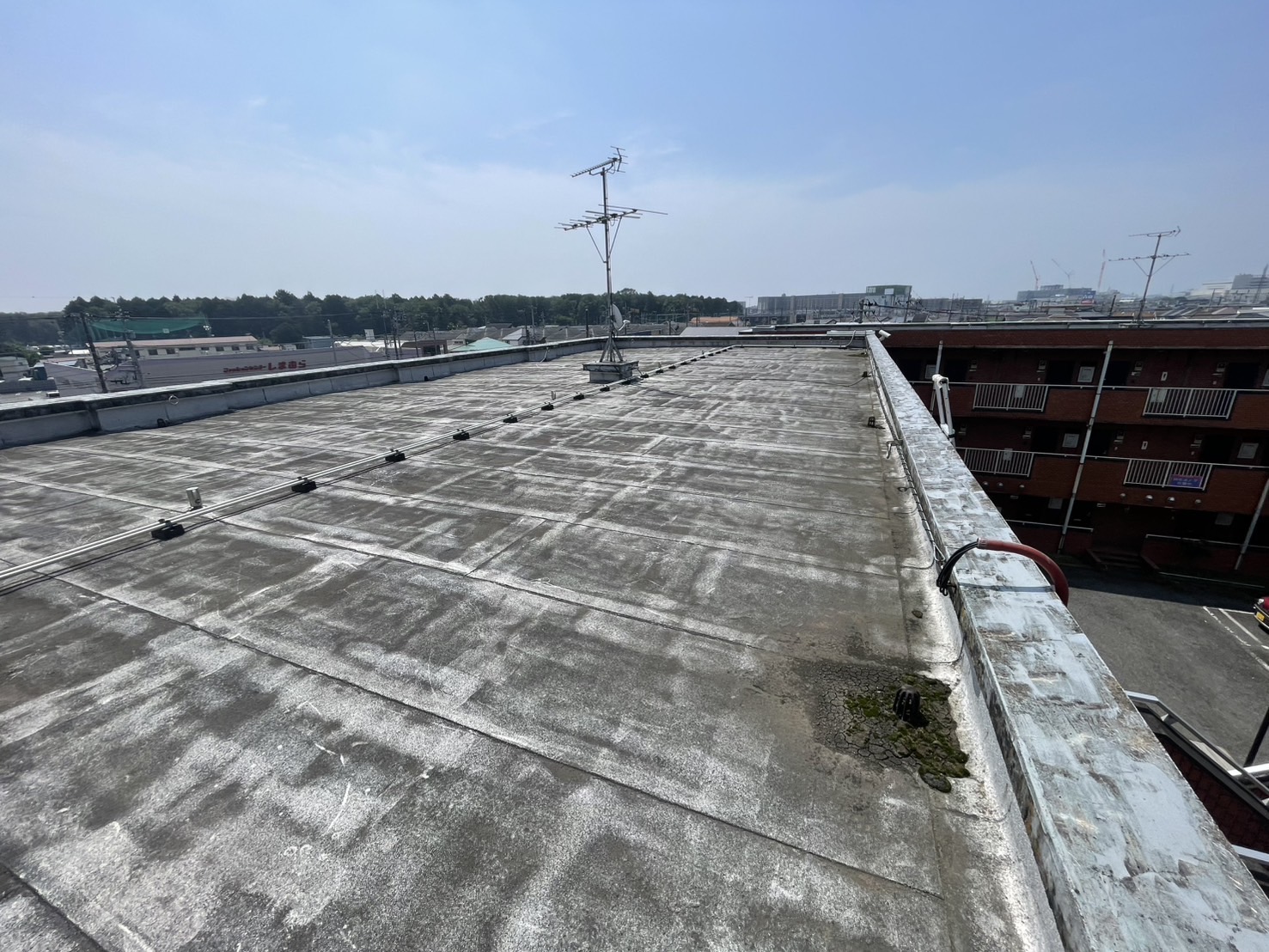 山下レポート！【横浜市保土ケ谷区】マンションのタイル打診調査と屋上防水診断レポート｜外装劣化のサインを見逃さないために