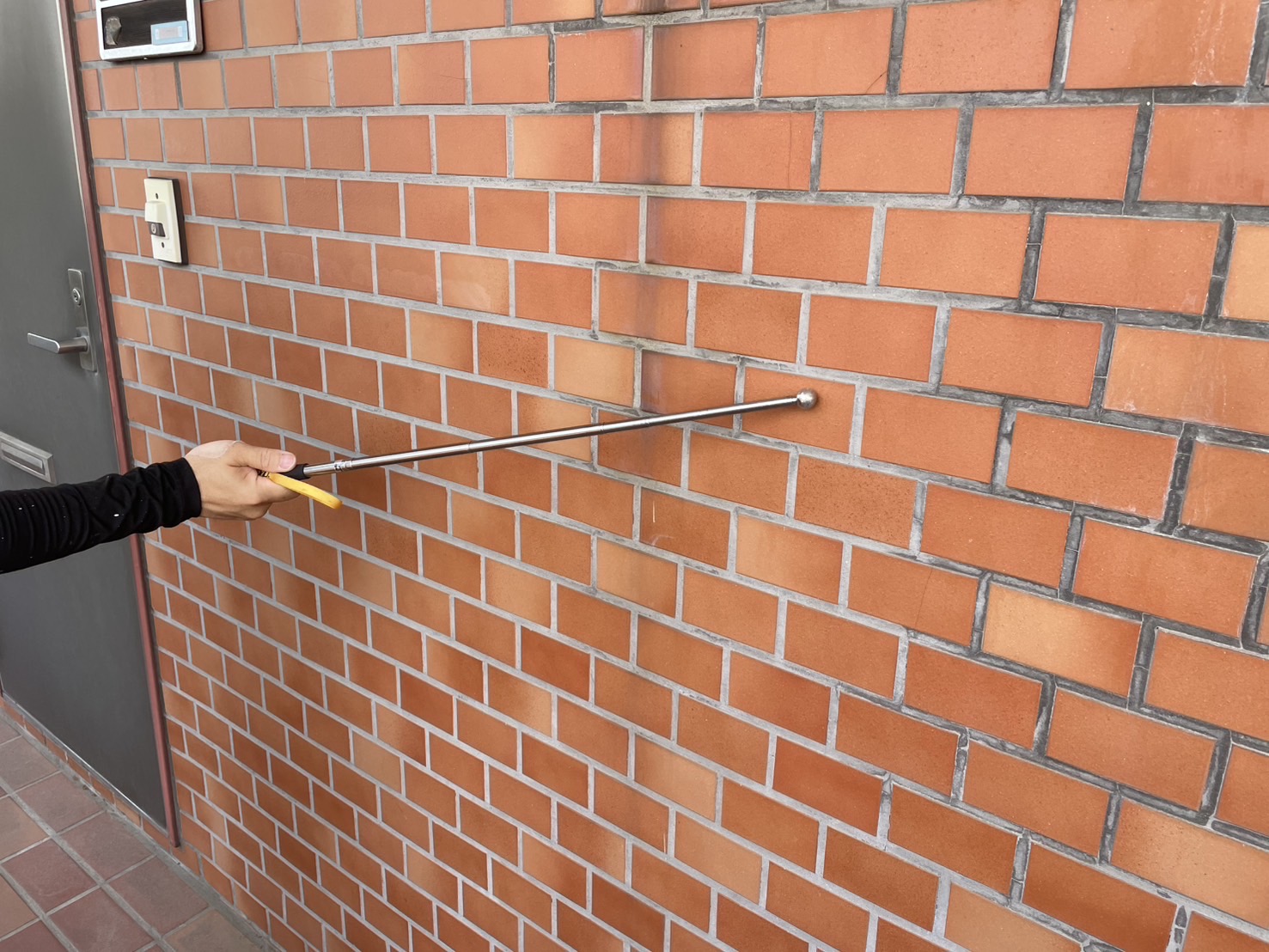 山下レポート！【横浜市保土ケ谷区】マンションのタイル打診調査と屋上防水診断レポート｜外装劣化のサインを見逃さないために