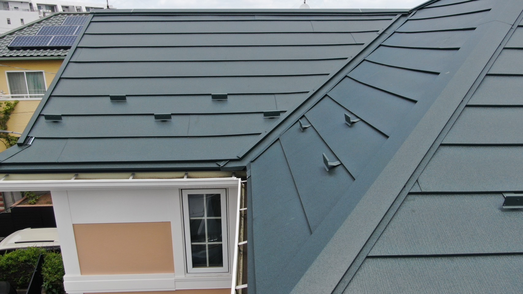 【東京都大田区｜外壁・屋根塗装 一年点検】ガルテクト×RSゴールドFで塗膜も防水も好調キープ！安心の定期点検を実施しました