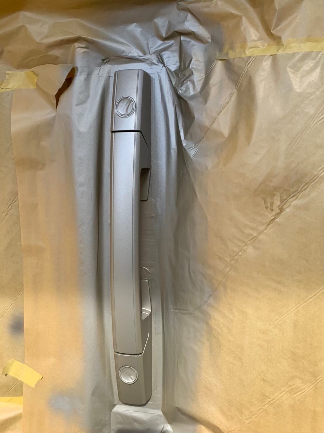 横浜市旭区｜玄関ドアノブのリペア塗装で新品同様に！ちょっとしたご依頼もお気軽に