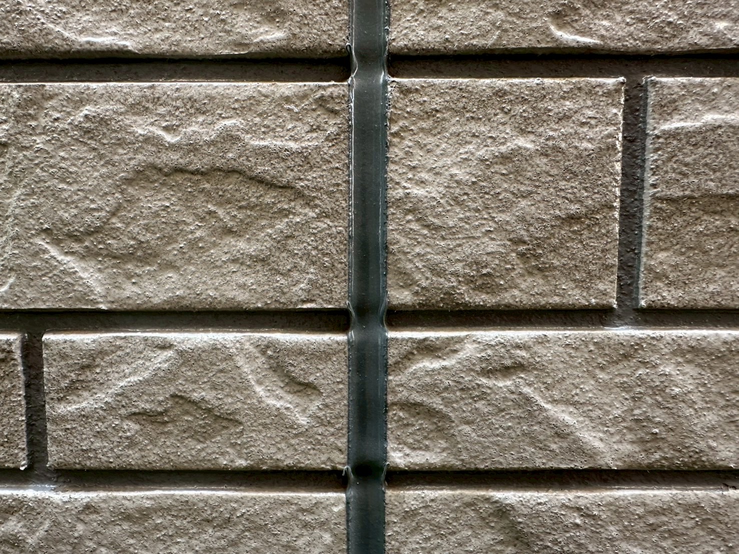 【横浜市青葉区美しが丘】築18年の外壁を美しく守る！UVクリヤー塗装後の定期点検レポート（施工から3年後）