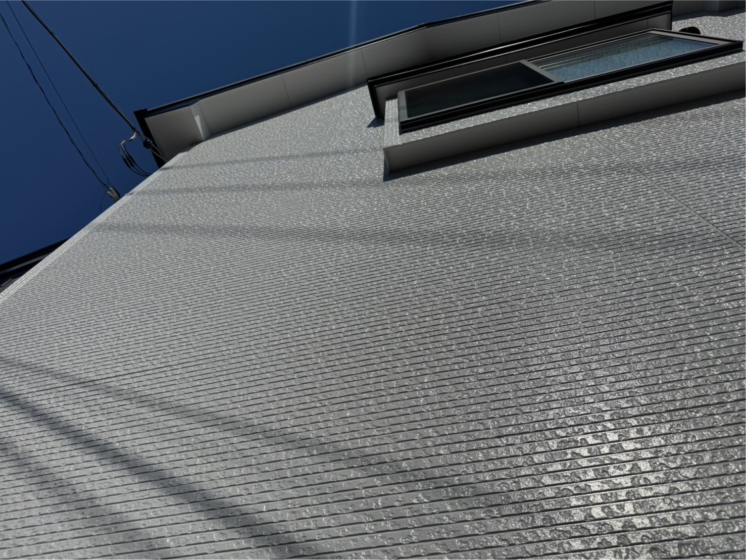 【横浜市泉区｜スーパーガルテクト×RSゴールドSI】1年後の点検も艶・耐久性バッチリ！職人目線の経年レポート