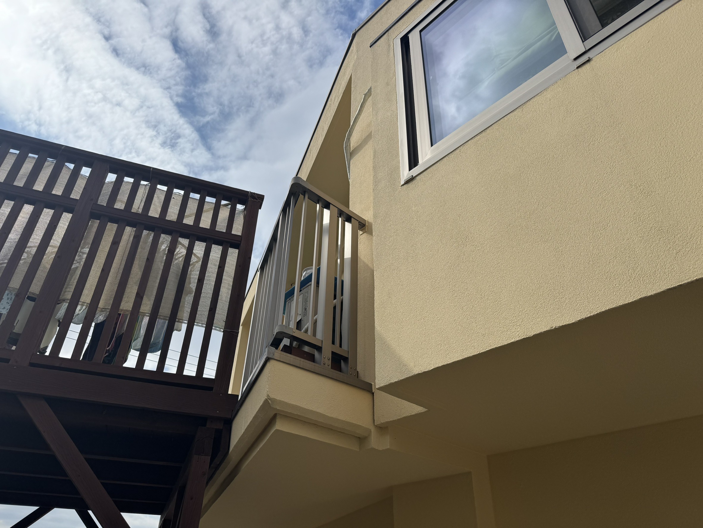 【川崎市多摩区｜外壁塗装から1年点検】パーフェクトトゥルーマットの艶感・密着・耐久性を徹底チェック！