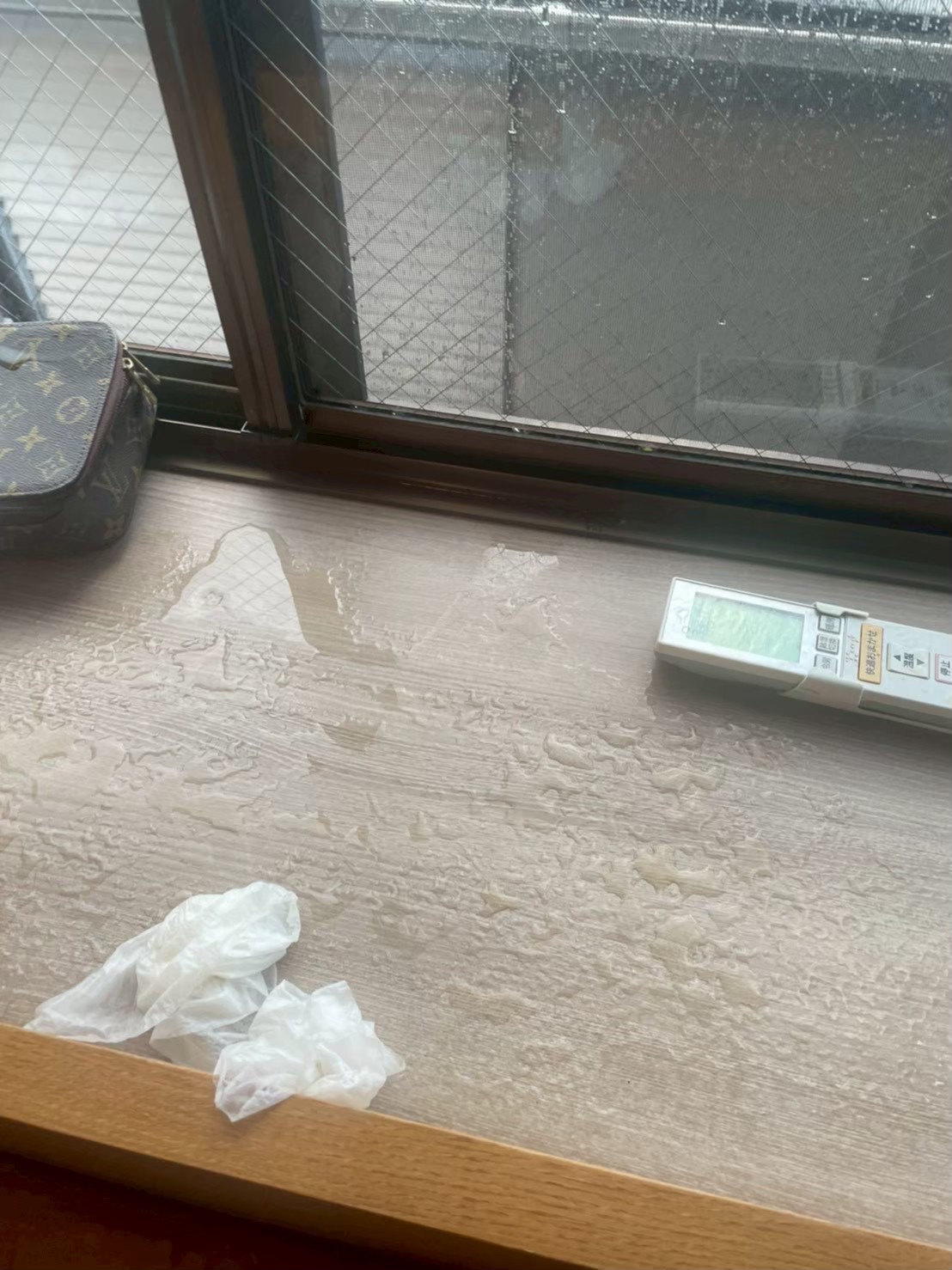 横浜市旭区｜雨漏りは外壁塗装で直らない？職人調査で分かった本当の原因🧐