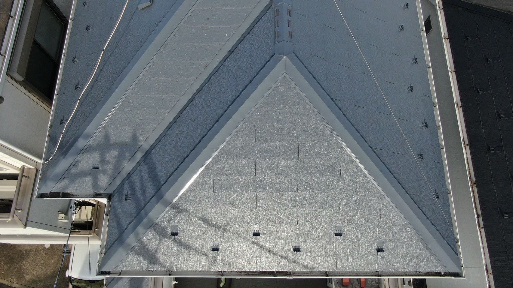 横浜市旭区｜一年点検で見た「雨音・造作屋根・外壁塗装」の判断記録｜変化が出る前に確認したこと👷‍♂️