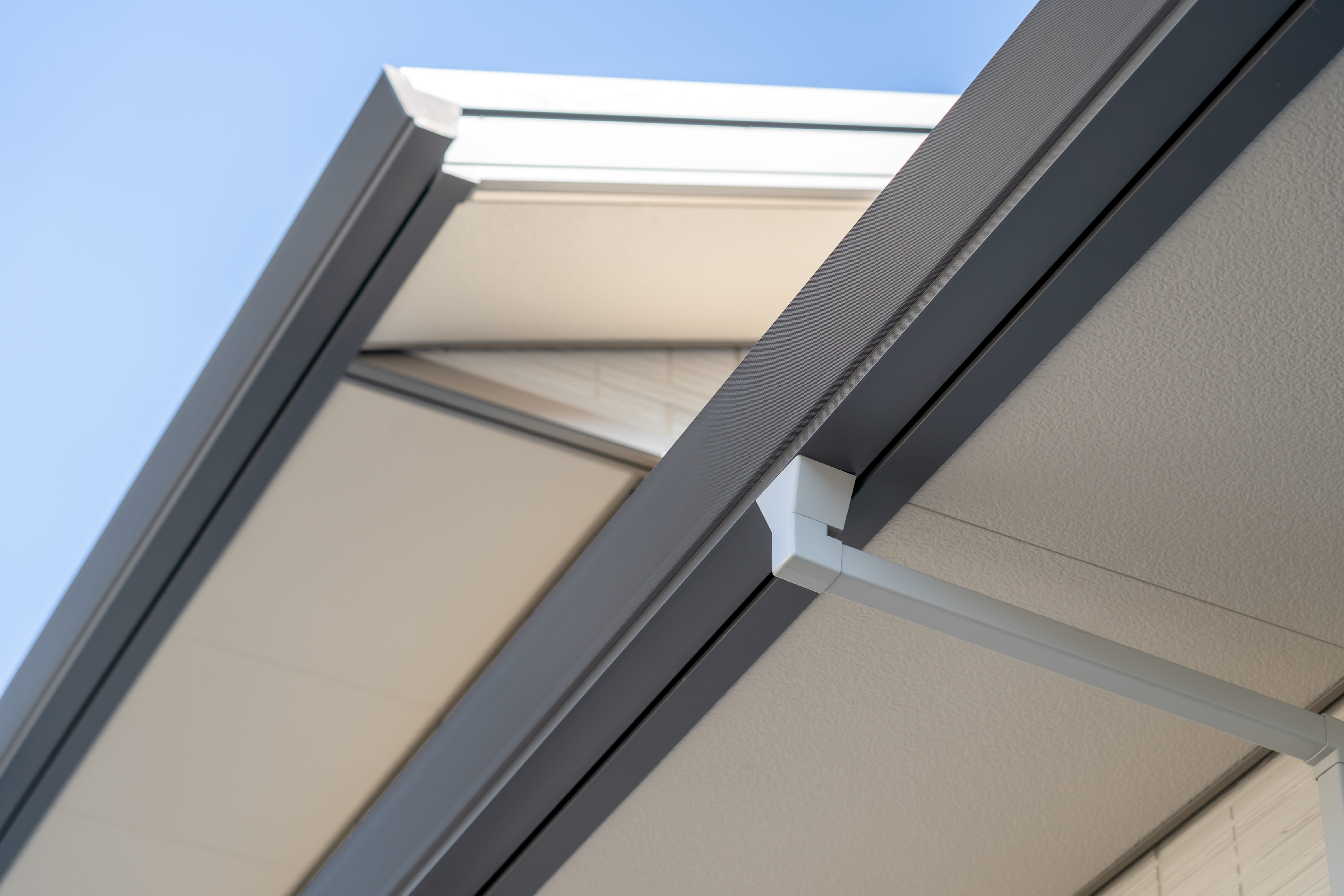 赤外線調査と散水試験で分かる！横浜市の見えない雨漏り診断と防水改修の選び方