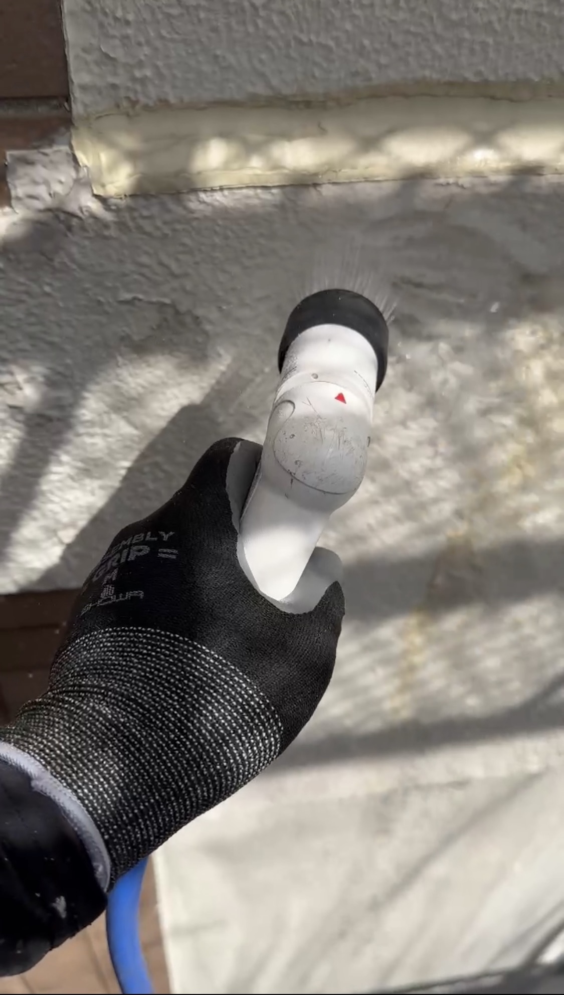 【横浜市旭区｜雨漏りは塗装では止まらない】RC造クラックからの浸水をUカットで再構築→ダイナミックトップ＋クリスタコートで仕上げた記録🏙️