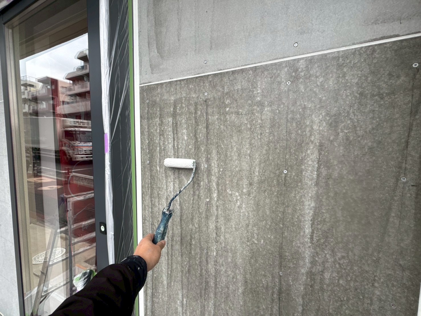 横浜市青葉区｜店舗入口が古く見えると集客に響く？入口まわり改修で印象が変わった事例🏬