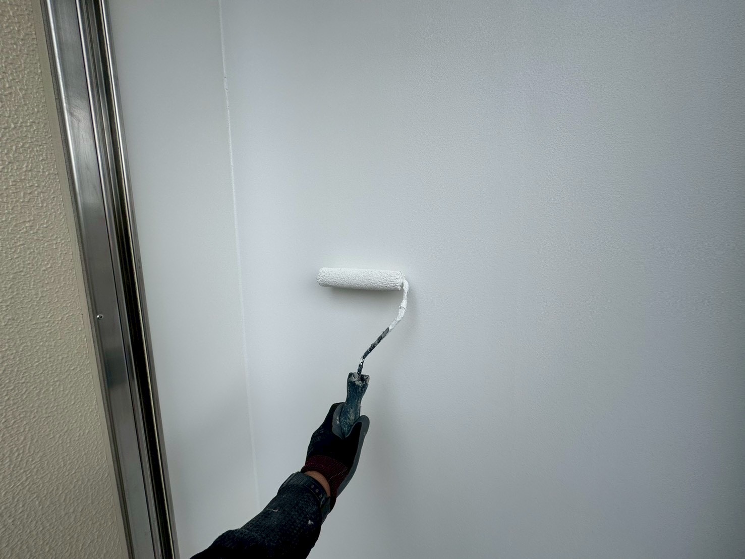 横浜市青葉区｜店舗入口が古く見えると集客に響く？入口まわり改修で印象が変わった事例🏬