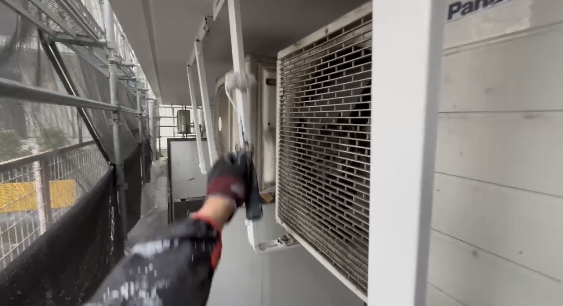 横浜市旭区｜鉄部塗装で済む室外機架台と、交換を考えたい架台の違い🍯