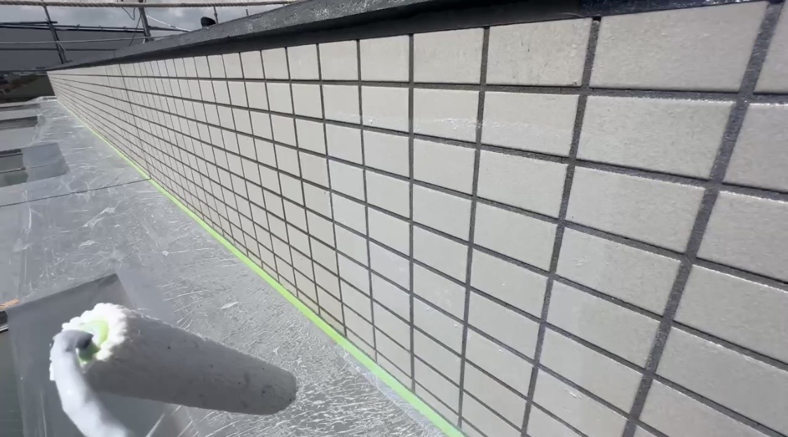 横浜市旭区｜タイル外壁のクリヤー塗装、最初に見るのは艶ではなく目地です🪸