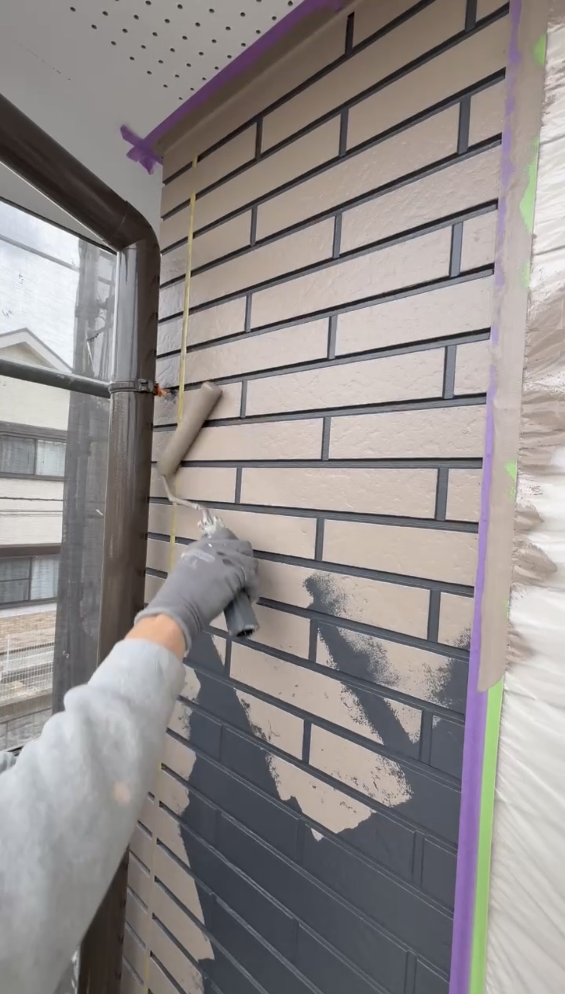 横浜市旭区｜ダブルトーン施工は何でも向くわけではありません。目地出し工法に進めてよい外壁か、最初に見るべき判断材料🪇