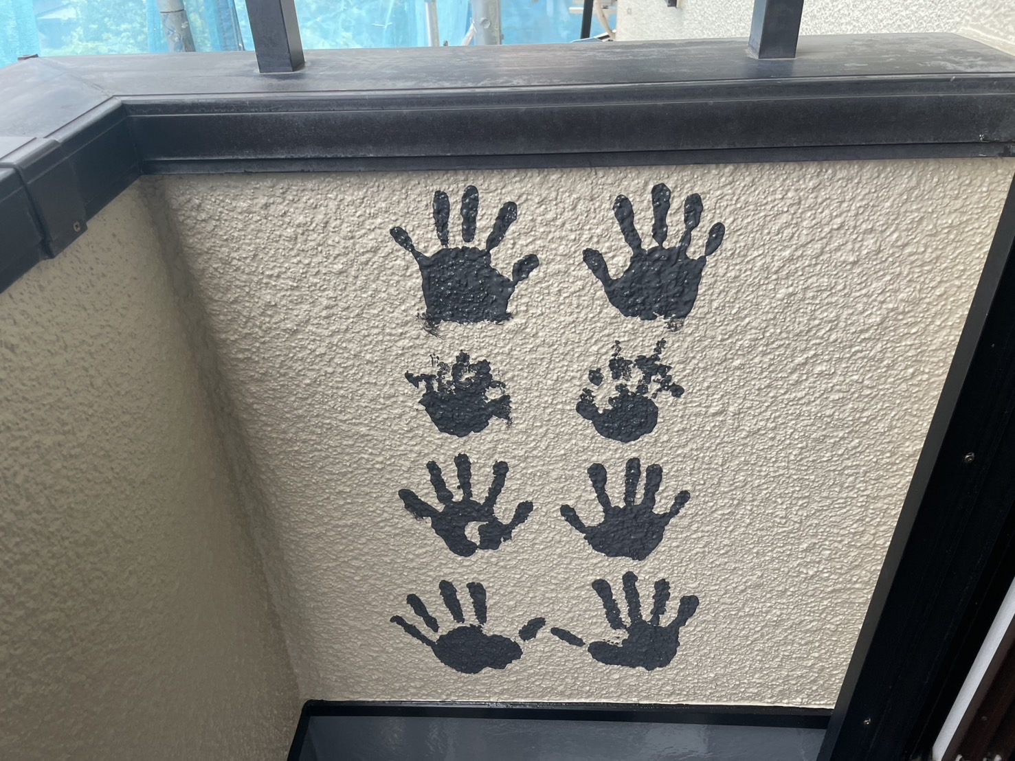 横浜市旭区｜外壁塗装の手形は、残す面より先に残さない面を見分けます🛎️