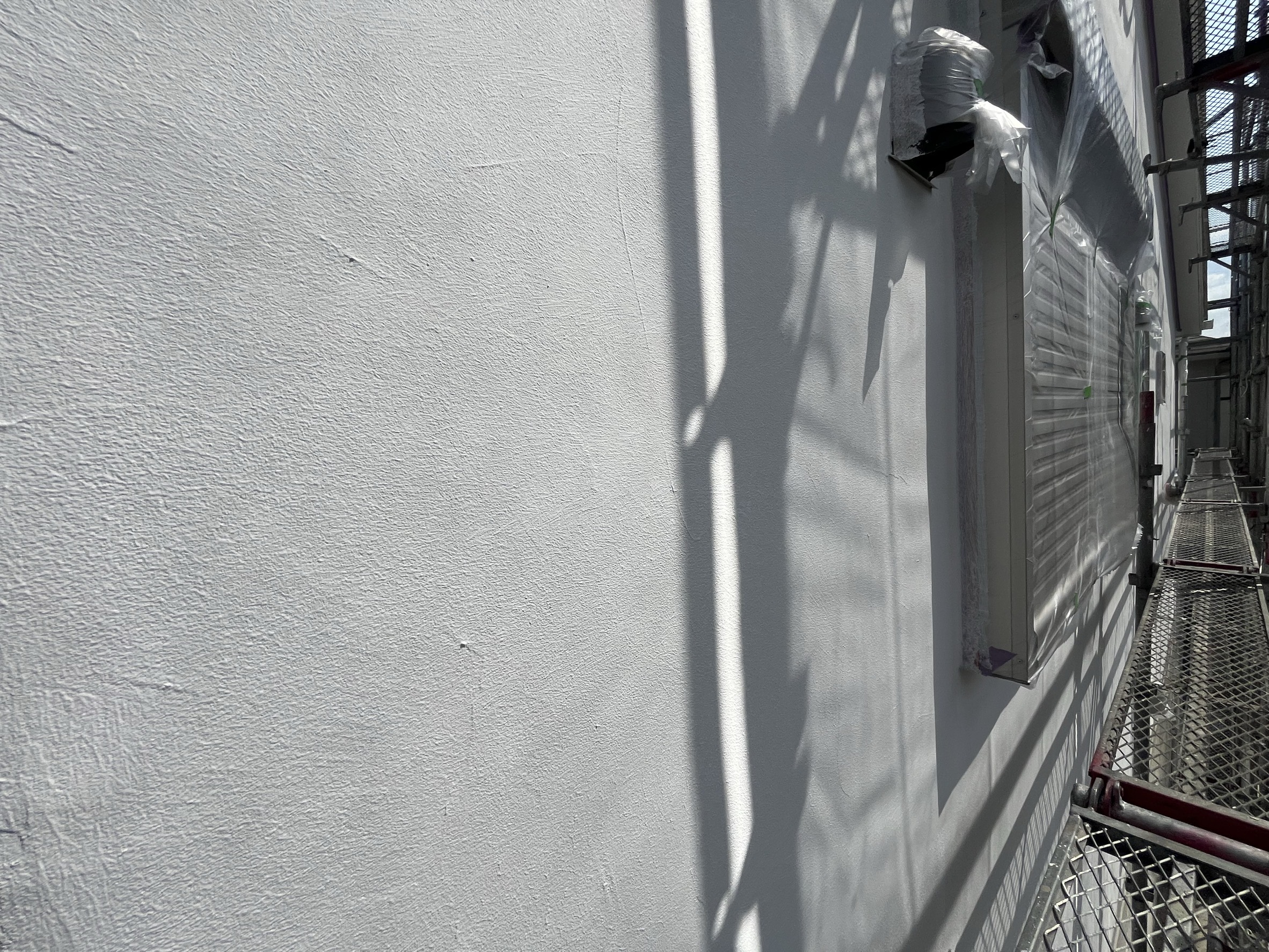 横浜市旭区｜ジョリパット外壁の下塗りは「2回で安心」ではありません。浸透と整肌を分けて、厚付けを止めた判断🍡