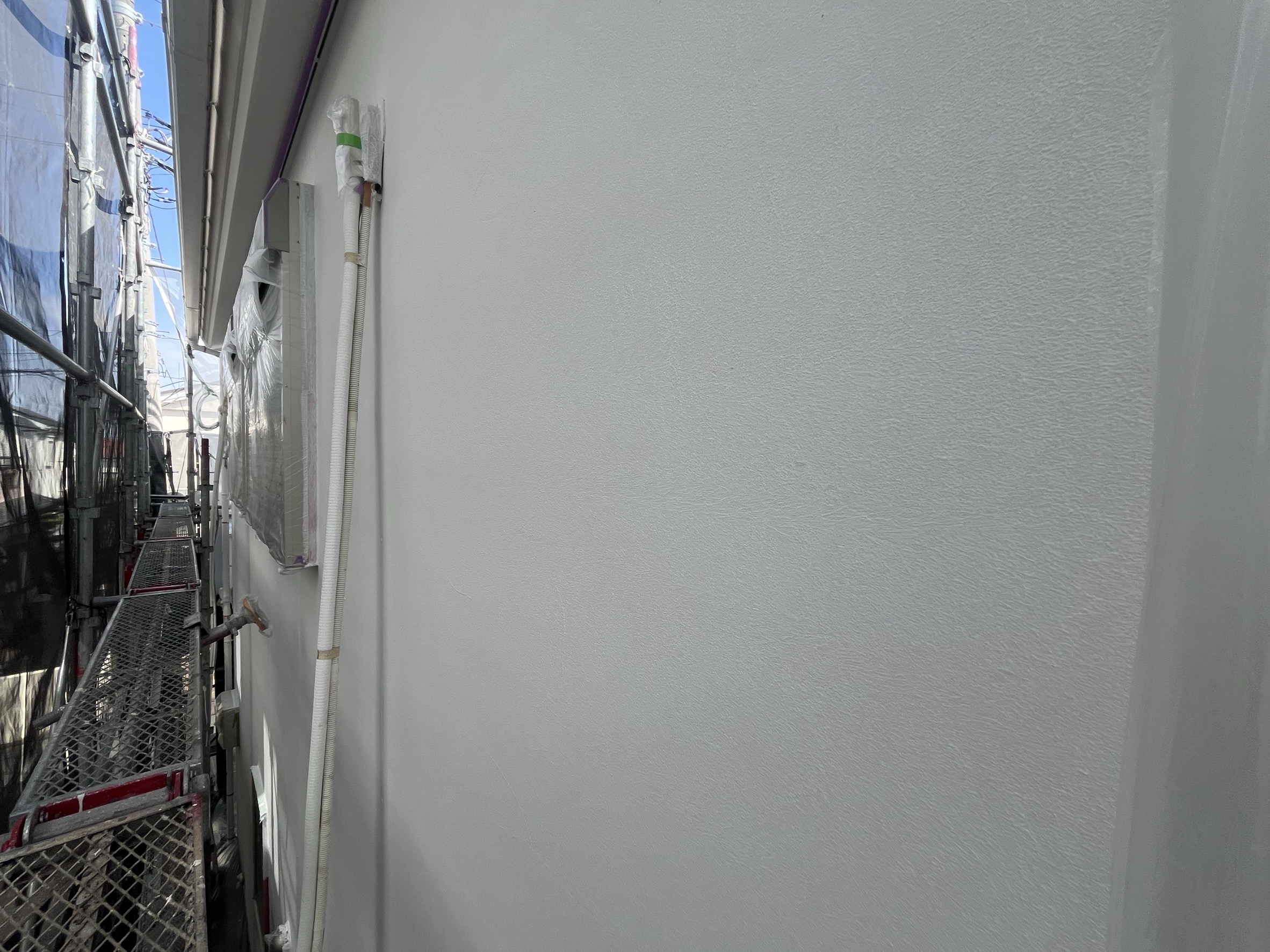 横浜市旭区｜ジョリパット外壁の下塗りは「2回で安心」ではありません。浸透と整肌を分けて、厚付けを止めた判断🍡