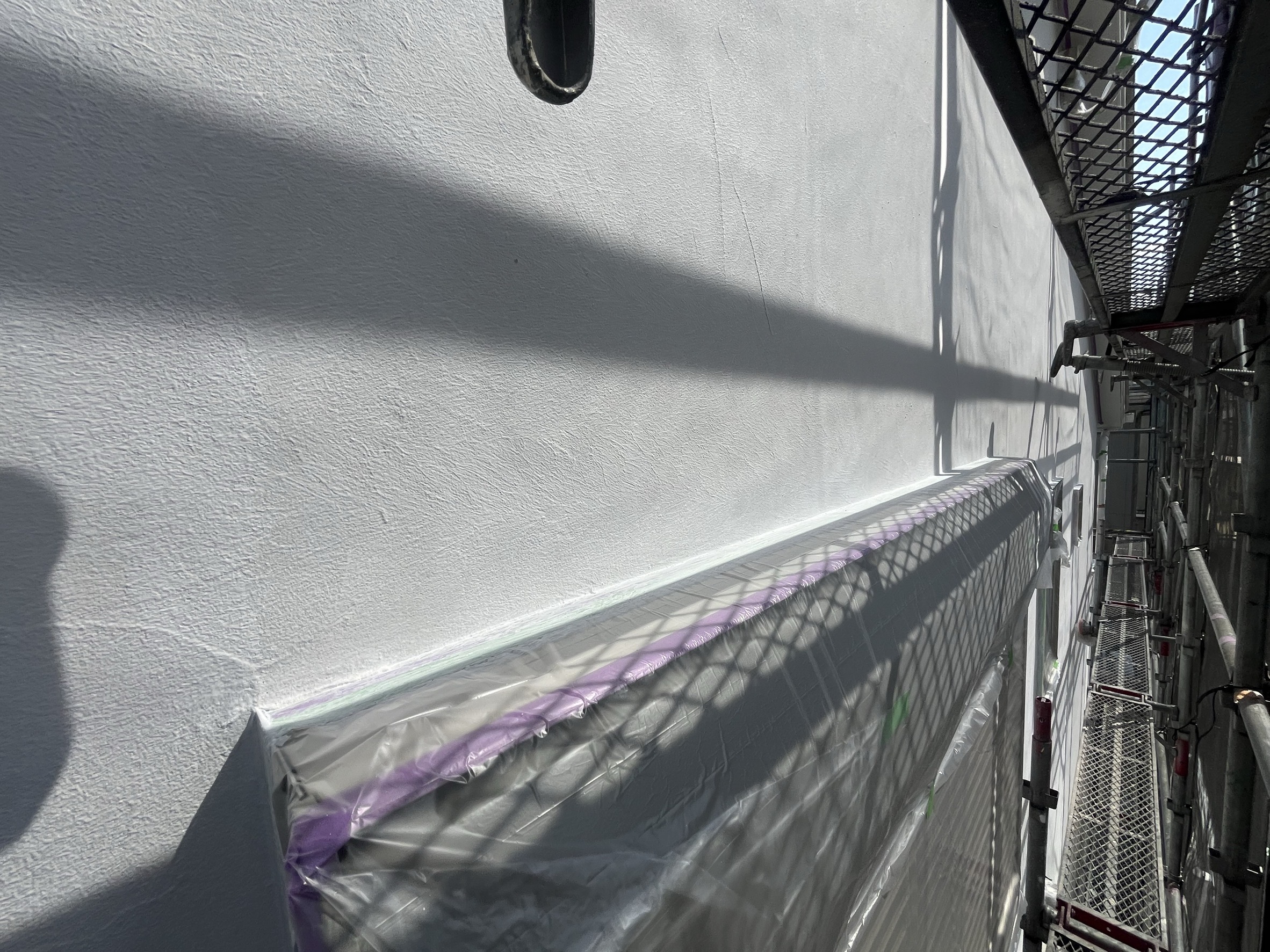 横浜市旭区｜ジョリパット外壁の下塗りは「2回で安心」ではありません。浸透と整肌を分けて、厚付けを止めた判断🍡