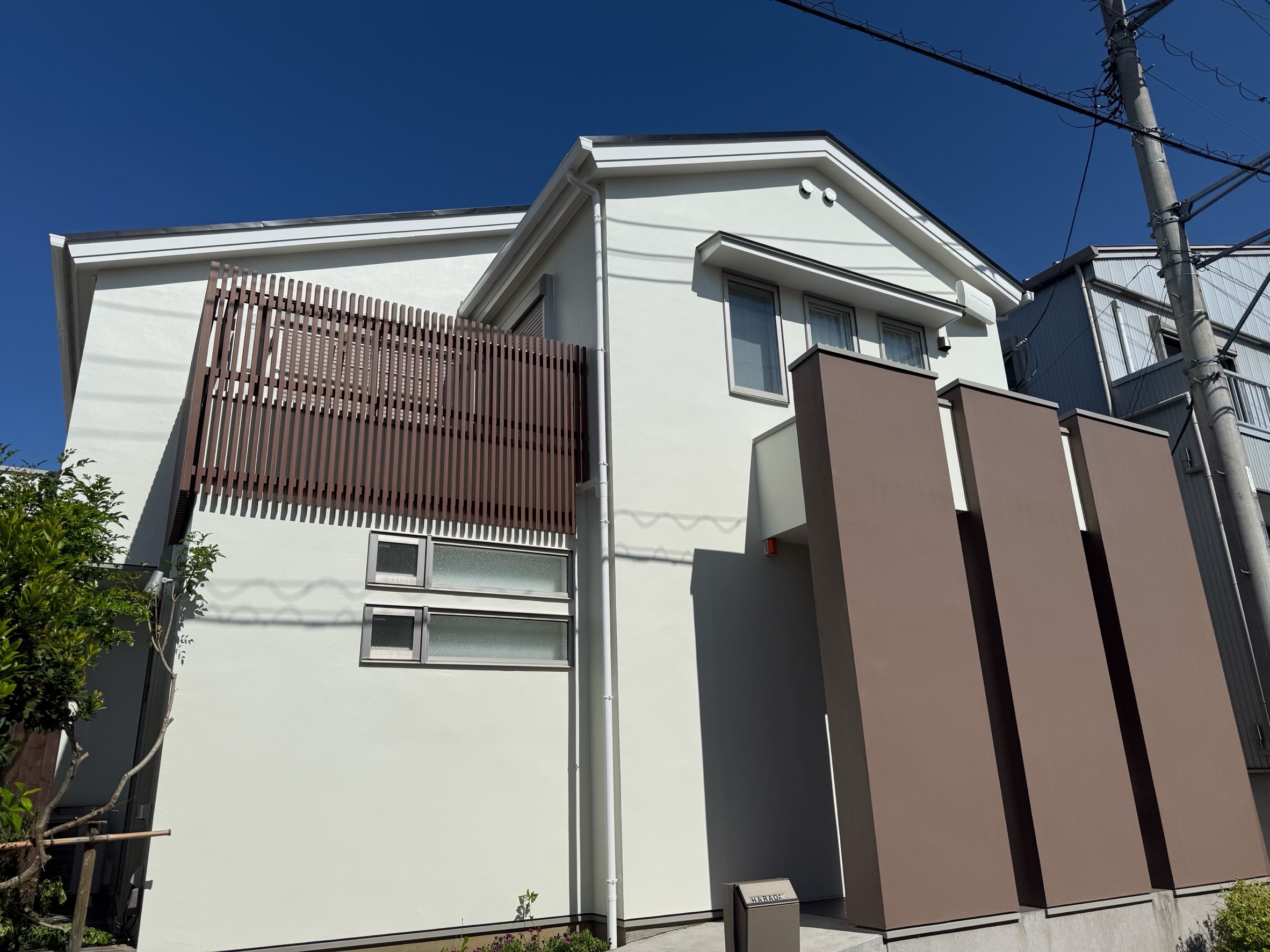 横浜市旭区｜ジョリパット外壁塗装の初回塗装で見る下地づくりと次回メンテナンス🧑‍⚕️