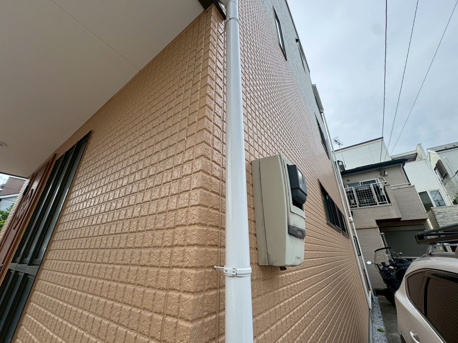 横浜市旭区｜外壁塗装後3年目点検で見るKP-310・KP-347の色と艶、補修判断を急がない確認順🌤️