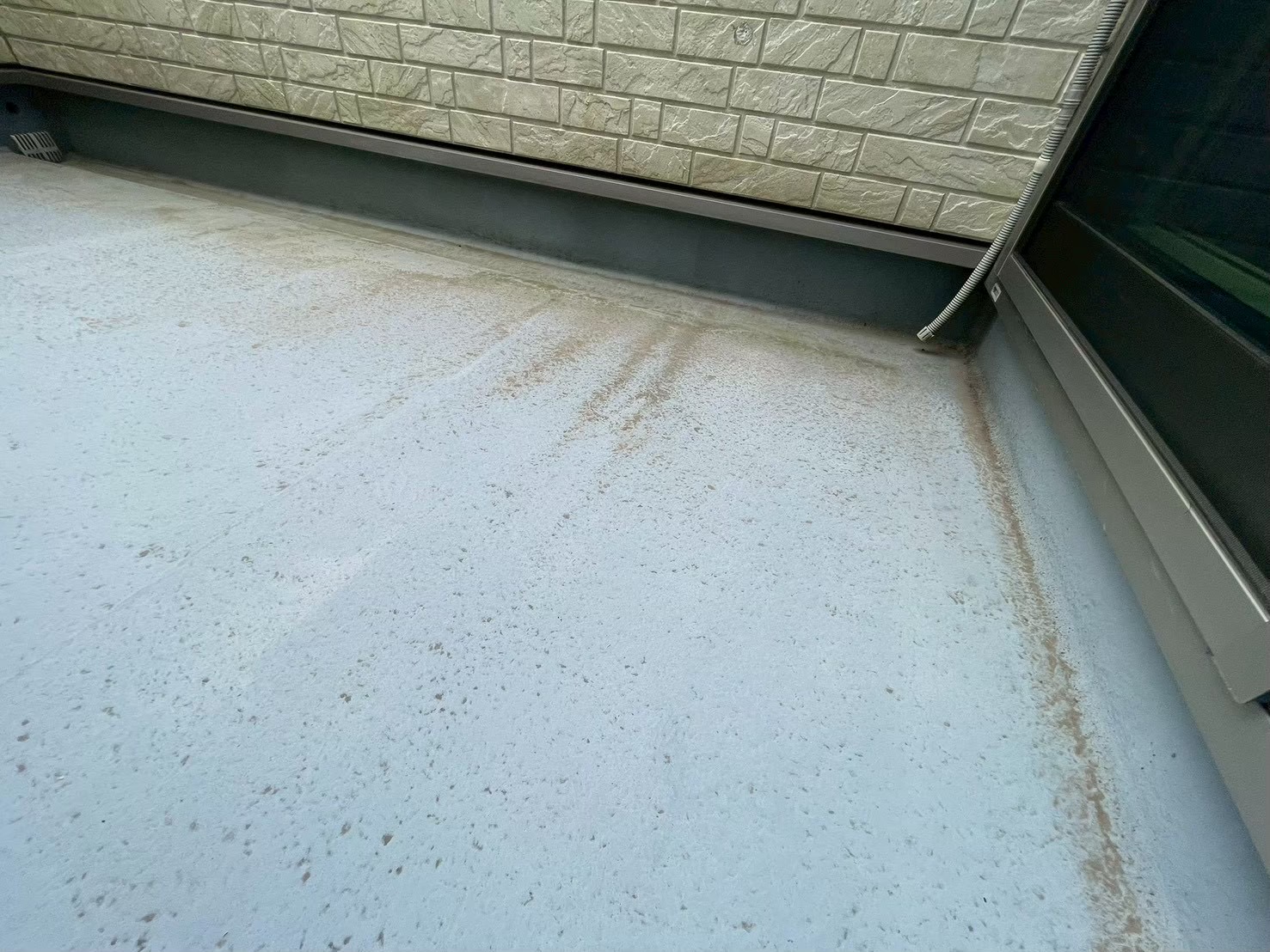 横浜市旭区｜バルコニーの雨漏り点検とFRPトップコートの塗り替え判断☔︎☔︎☔︎