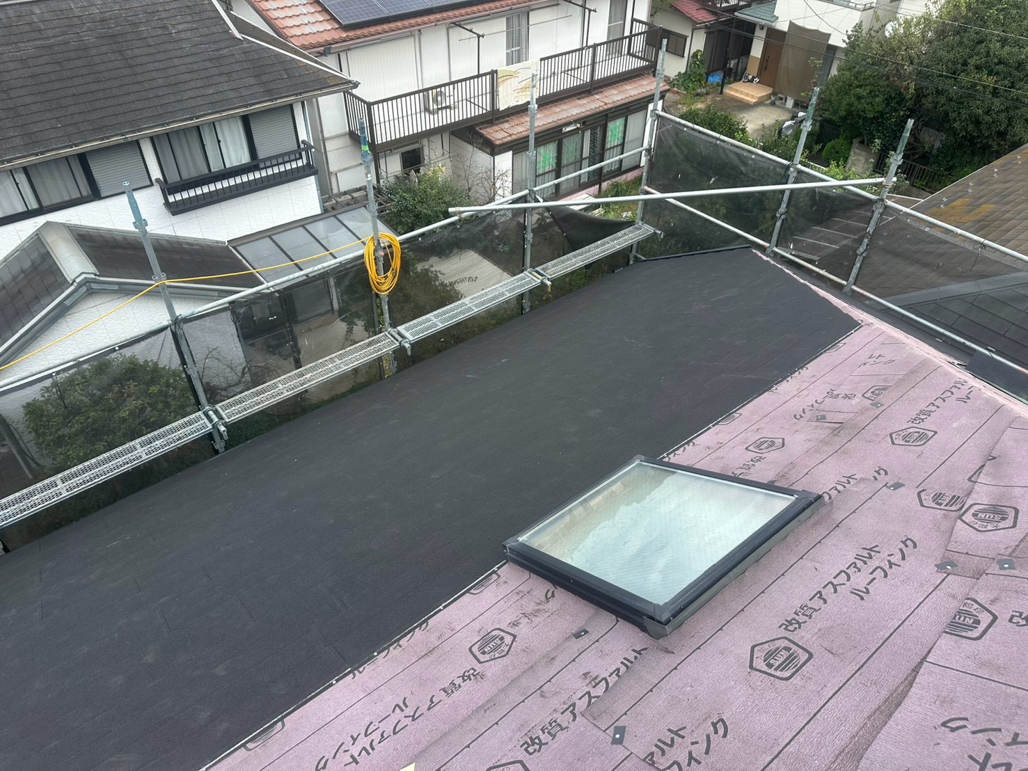 天窓を残す屋根カバー｜板金の役割と、交換・撤去を考える条件🚗